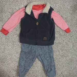 SOLD!!!! Vest set 3 piece baby boy